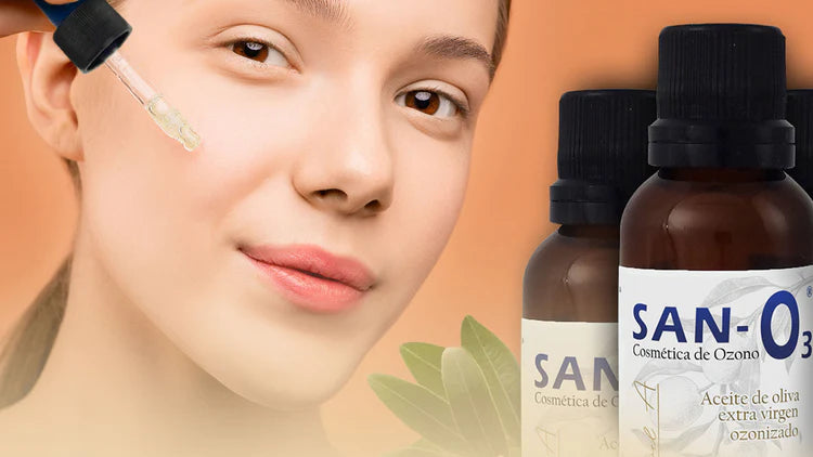 Aceite ozonizado, mujer aplica aceite ozonizado en rostro