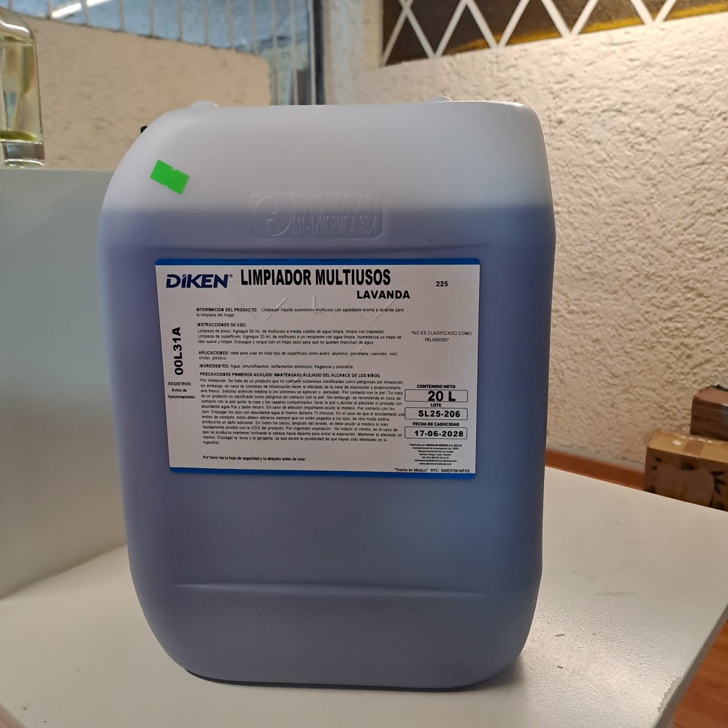 Limpiador Multiusos Lavanda Diken - Porrón 20 Litros