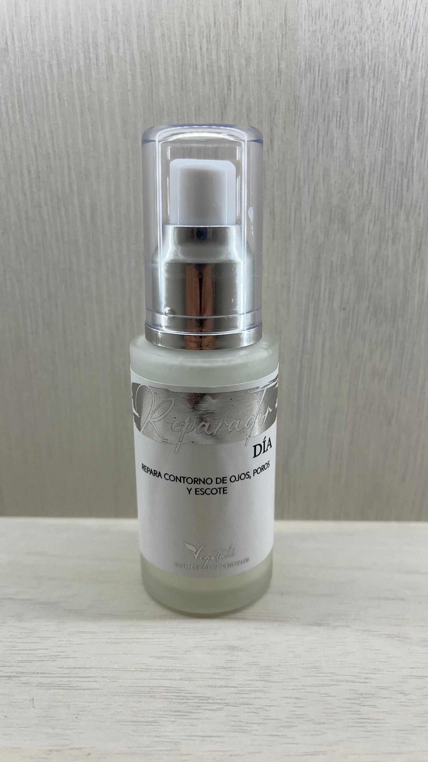 REPARADOR DÍA LÍNEA VEGETALI